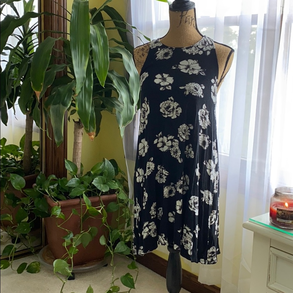 Black and White floral trapeze